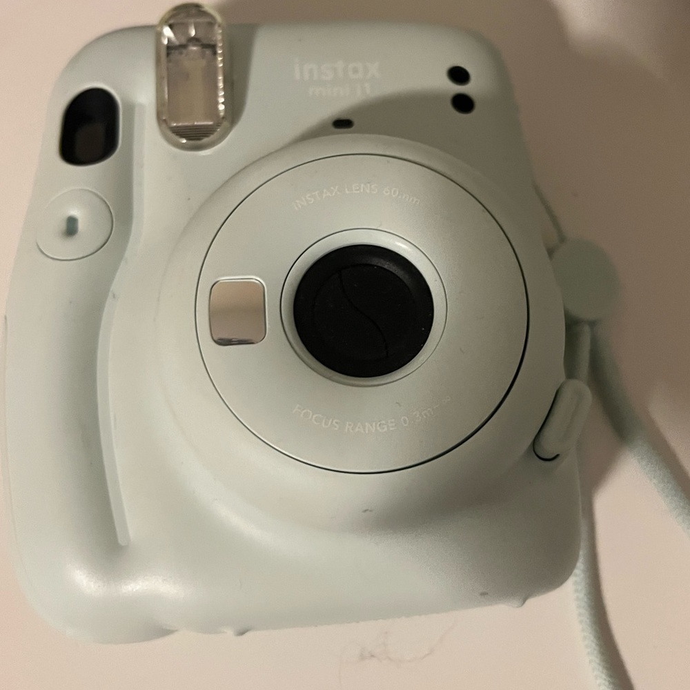 Fujifilm Instax Mini 11 Camera